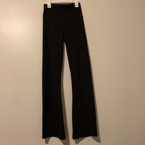 American Eagle flare leggings